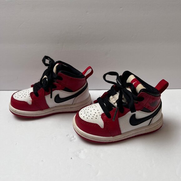 Kids Jordan 1 Red White with Black Swoosh Shoes Size 5C Black Laces - Picture 3 of 12